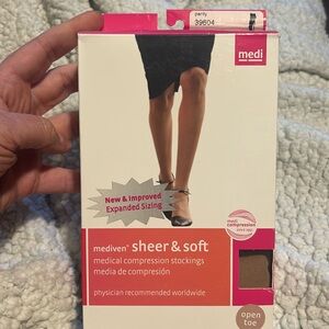 Mediven 39604 compression stocking 20-30mmHg natural full panty open toe IV
